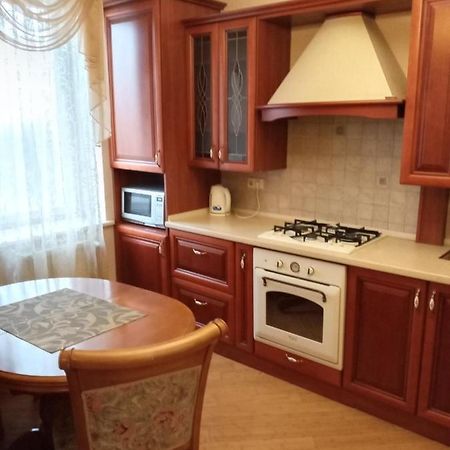 1-Комнатная Квартира Вип Уровня Посуточно В Ужгороде. Ул.И.Франка. Bagian luar foto